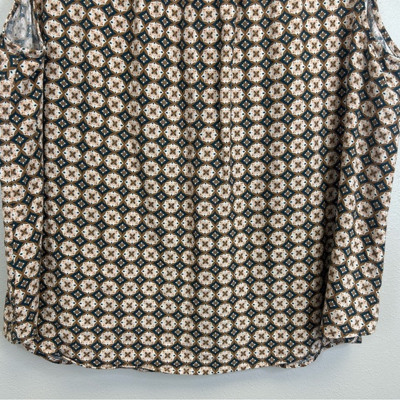 Torrid 2X Geometric Print Sleeveless Tank Top Pockets Vneck Brown Blue Travel - Picture 11 of 13